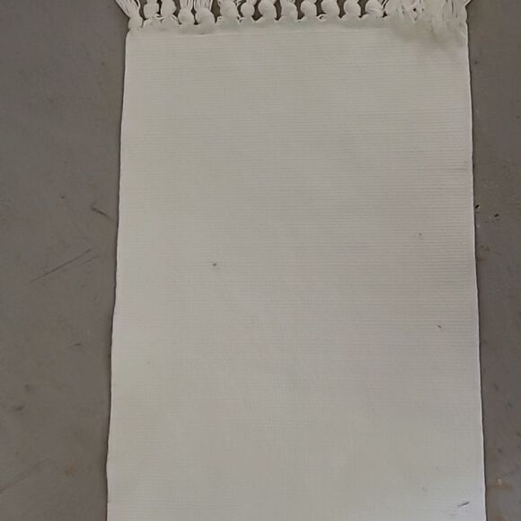 Jaquard  Table Runner - Picture 12 of 13